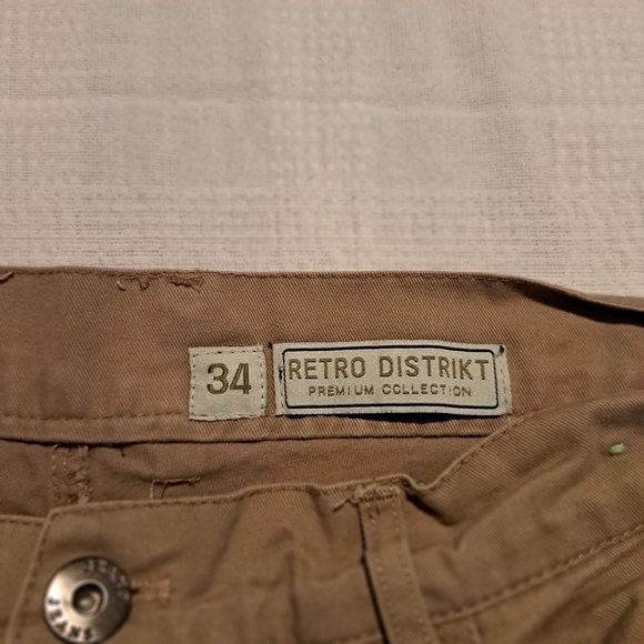 Retro Distrikt men's tan chino shorts size 34 - Picture 2 of 5